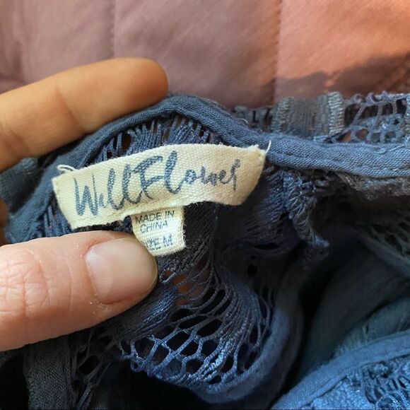 Wallflower Slate blue lace tank top sleeveless blouse-M - Picture 6 of 11